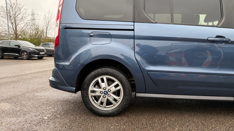 Ford Grand Tourneo Connect 1.5 EcoBlue 120 Titanium 5dr Powershift Diesel Estate